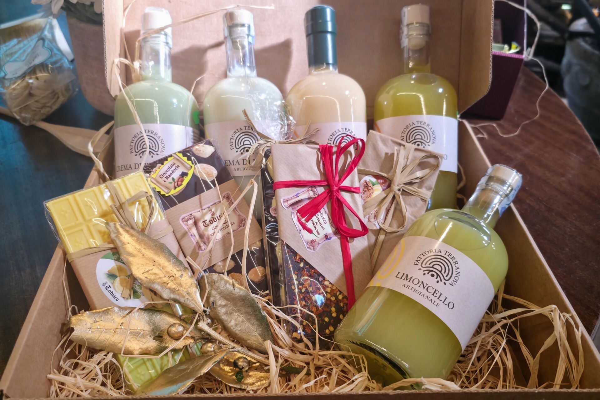 Farm limoncello and local products