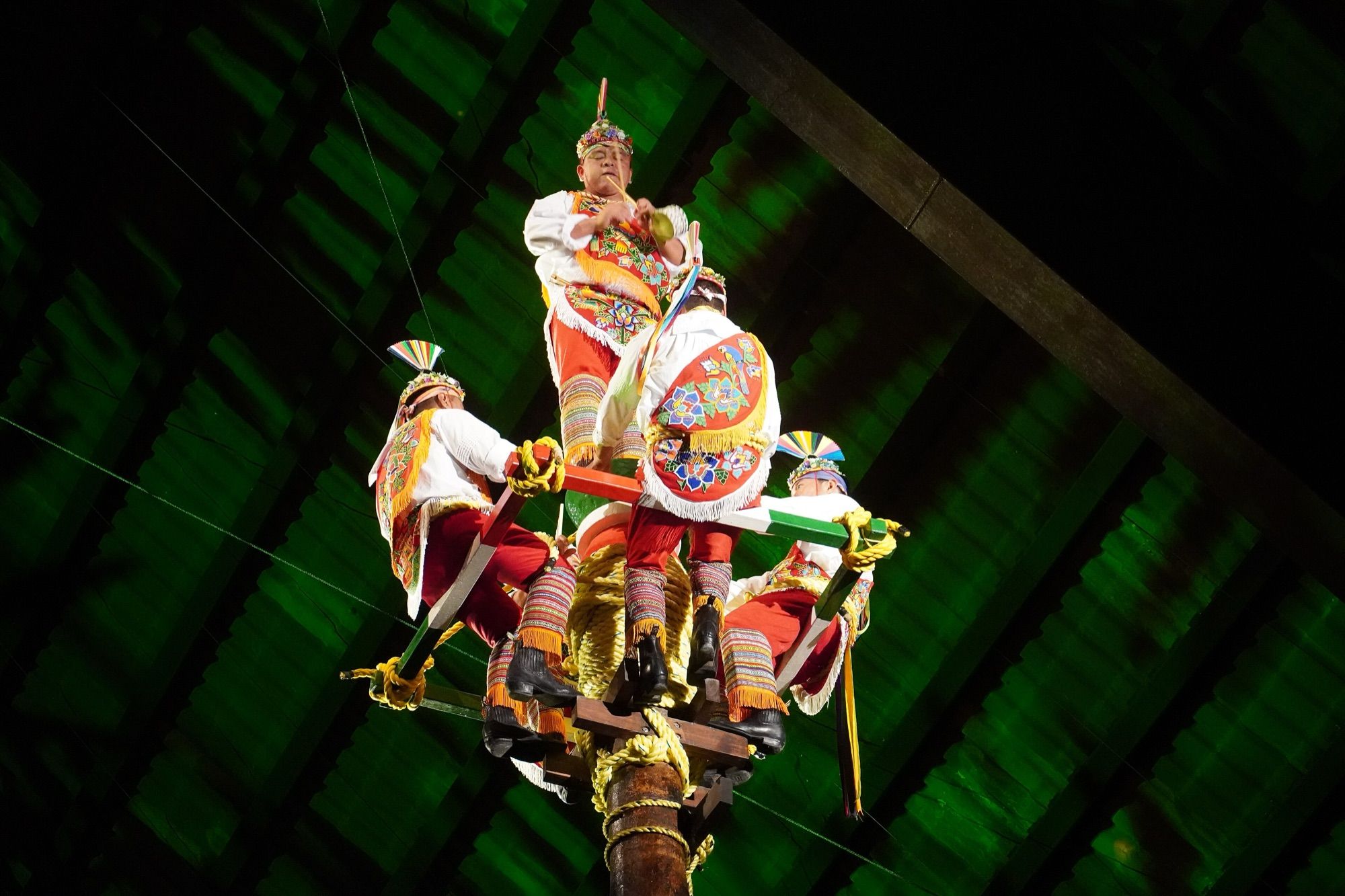 Papantla flyers performing at Xcaret