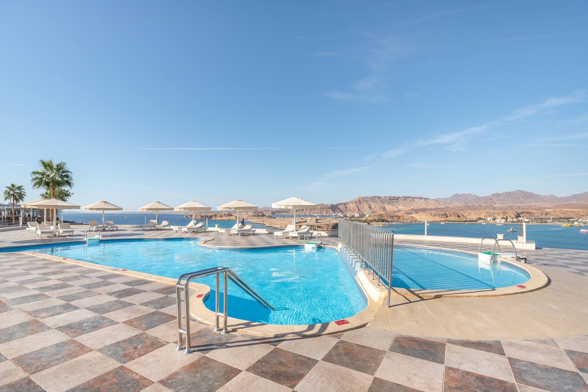 Pool terrace overlooking the Red Sea at Albatros Sharm Resort