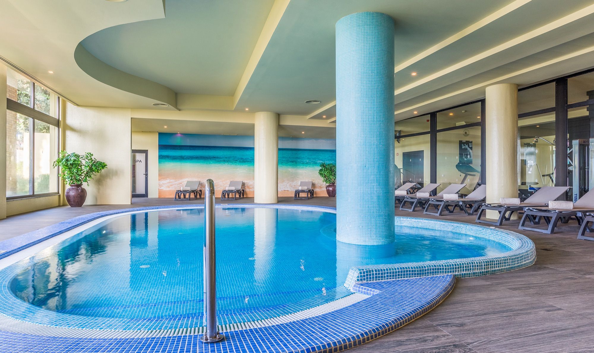 Indoor pool in the spa