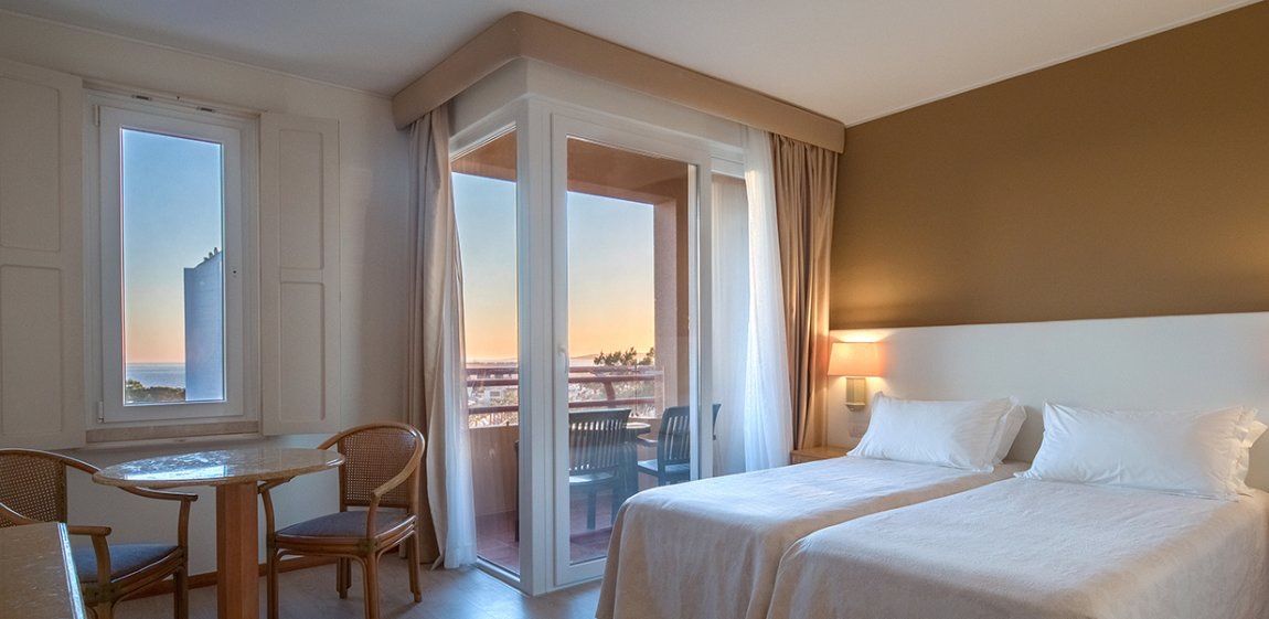 Twin room with balcony at Dom Pedro Marina