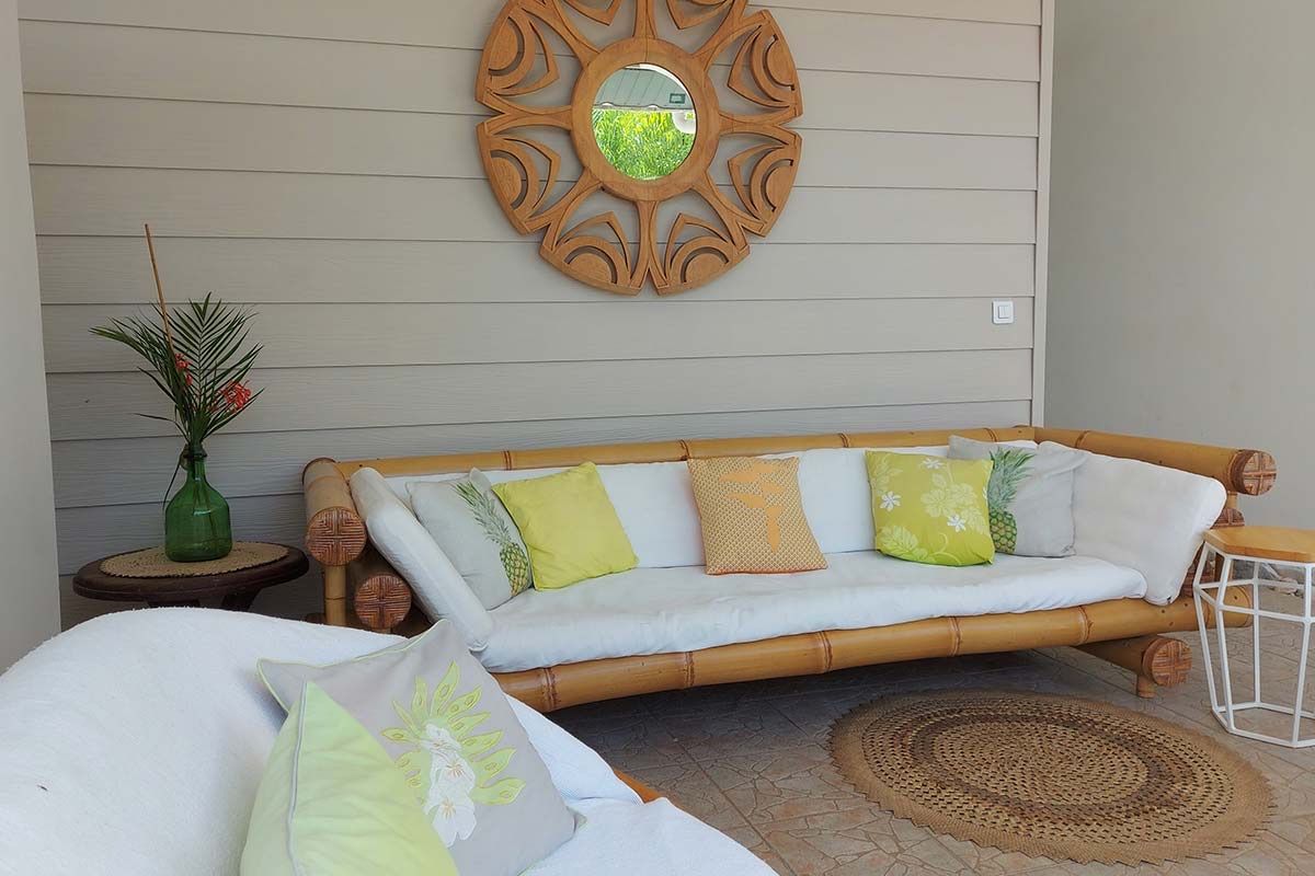 Guest lounge