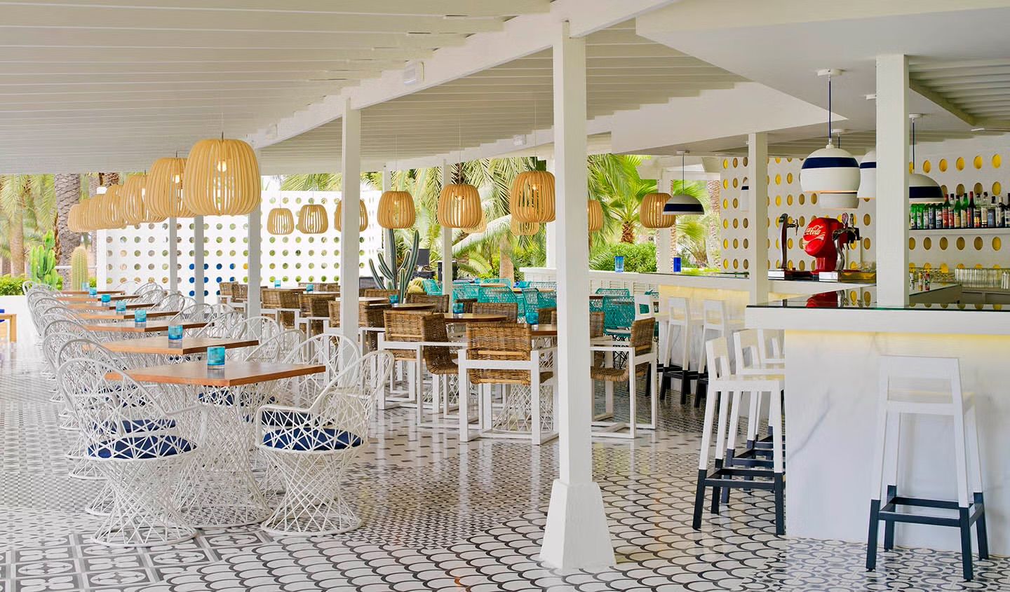 Cactus Bar beside the pool, H10 Big Sur