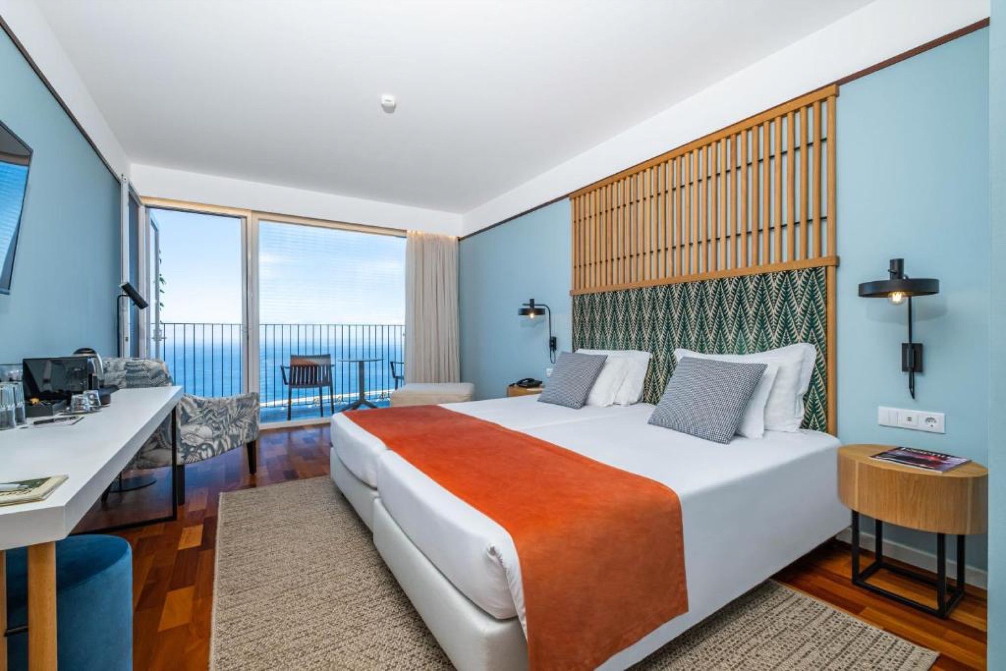 Superior room with sea view