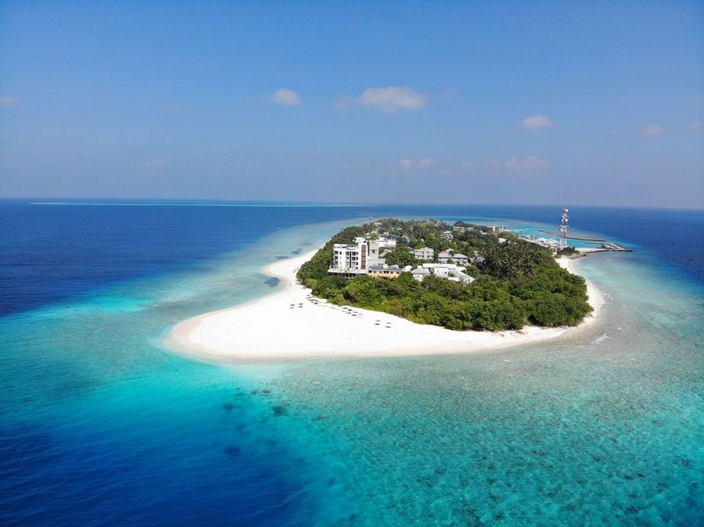 Aerial view of Ukulhas island and its sandbank