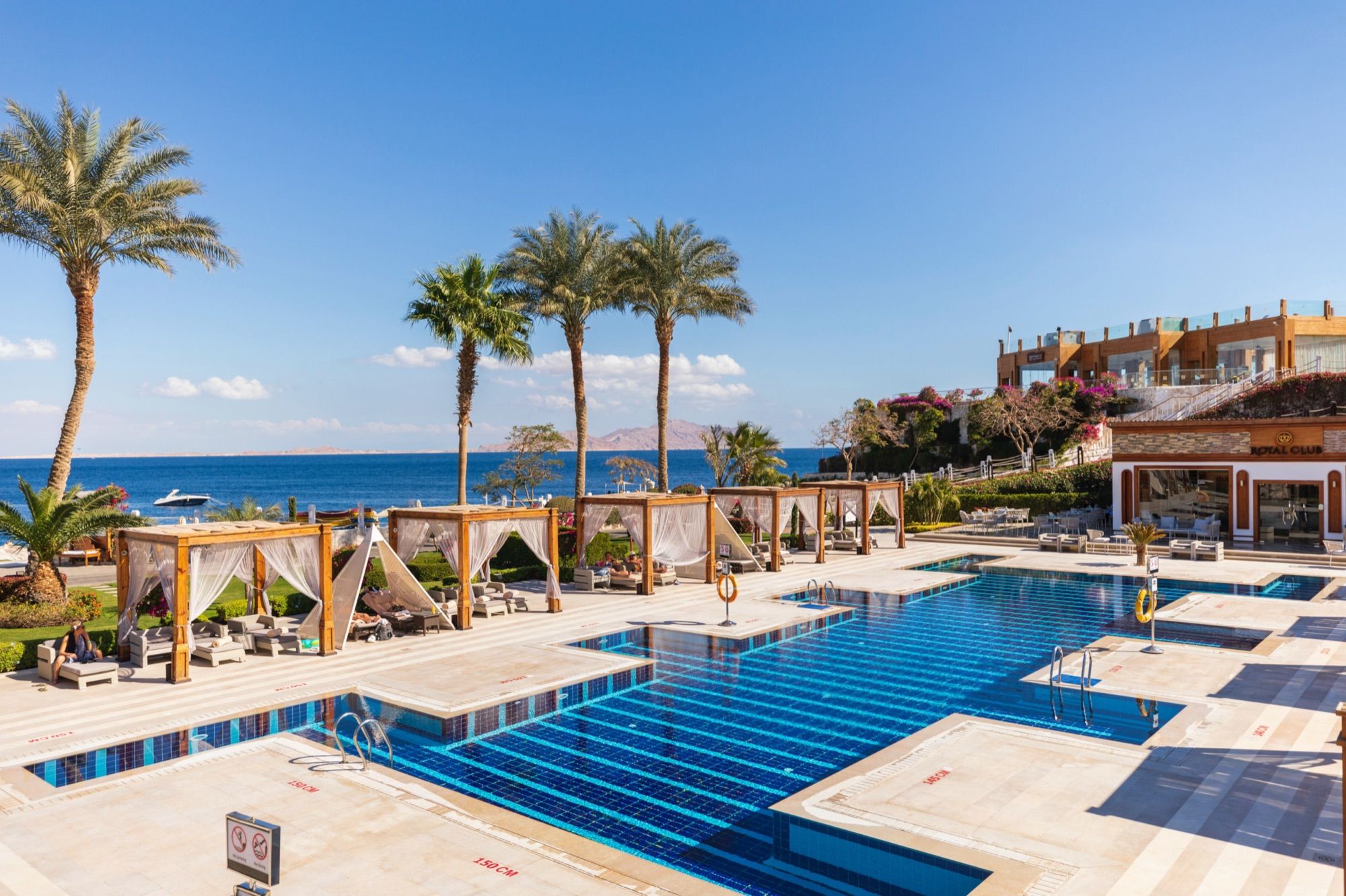 SUNRISE Arabian Beach Resort -Grand Select-