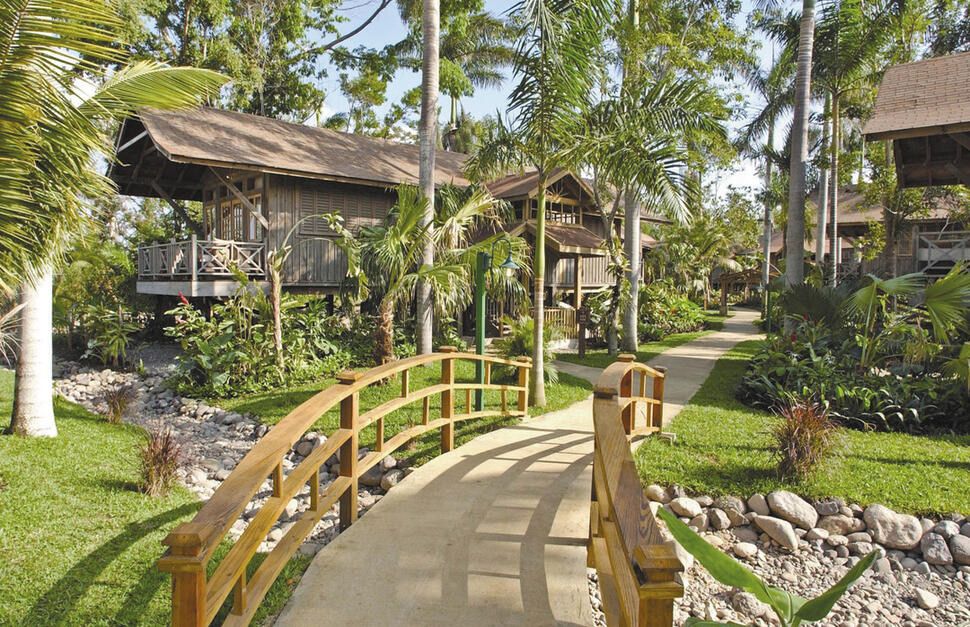 Garden paths between the bungalows