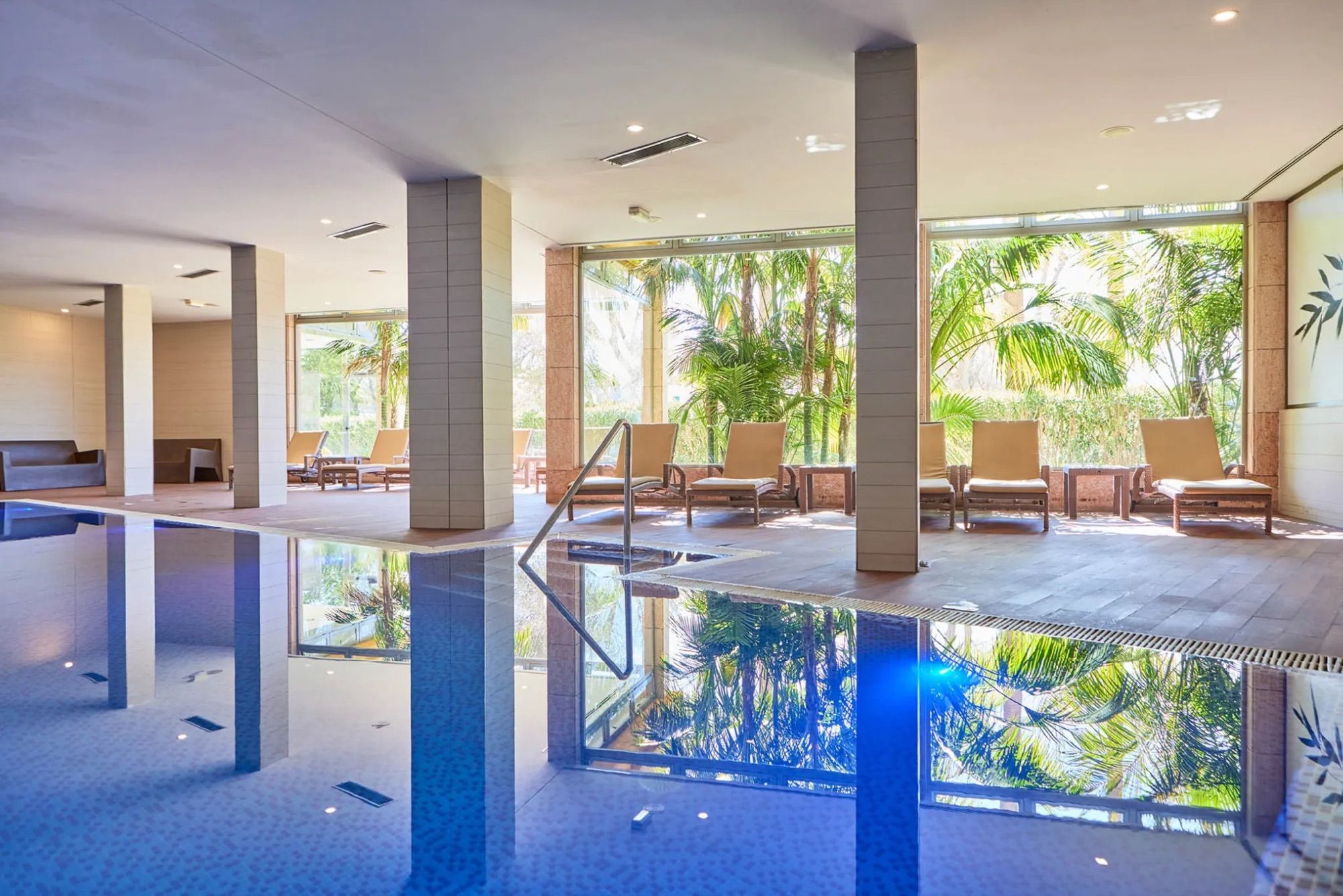 Indoor spa pool at Zafiro Tropic