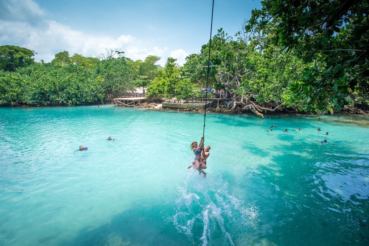 The Best of Port Vila and Efate