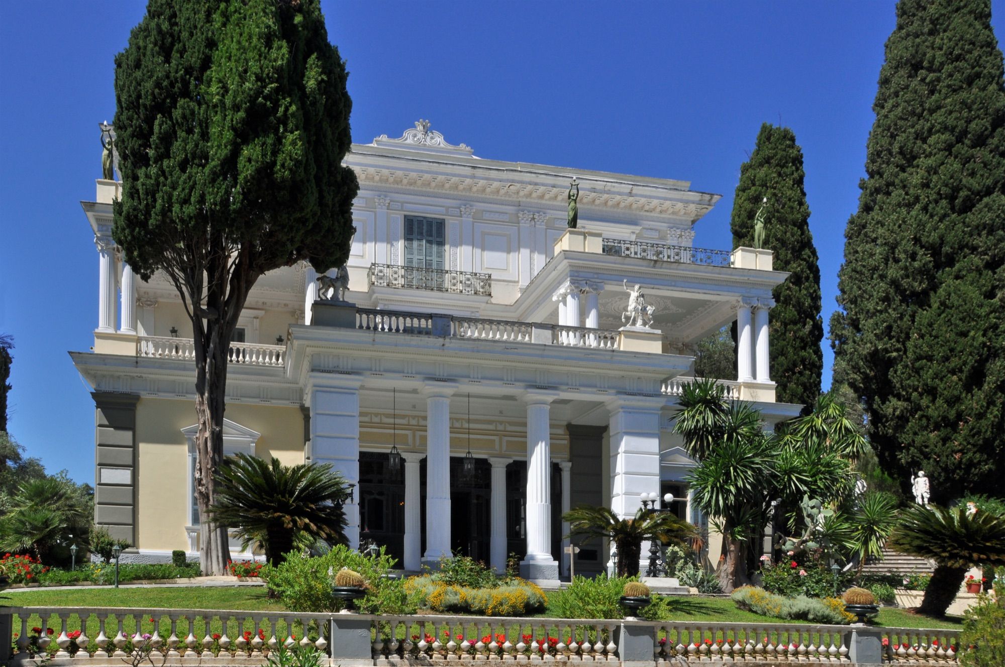 Corfu Island Tour: Achilleion and Paleokastritsa