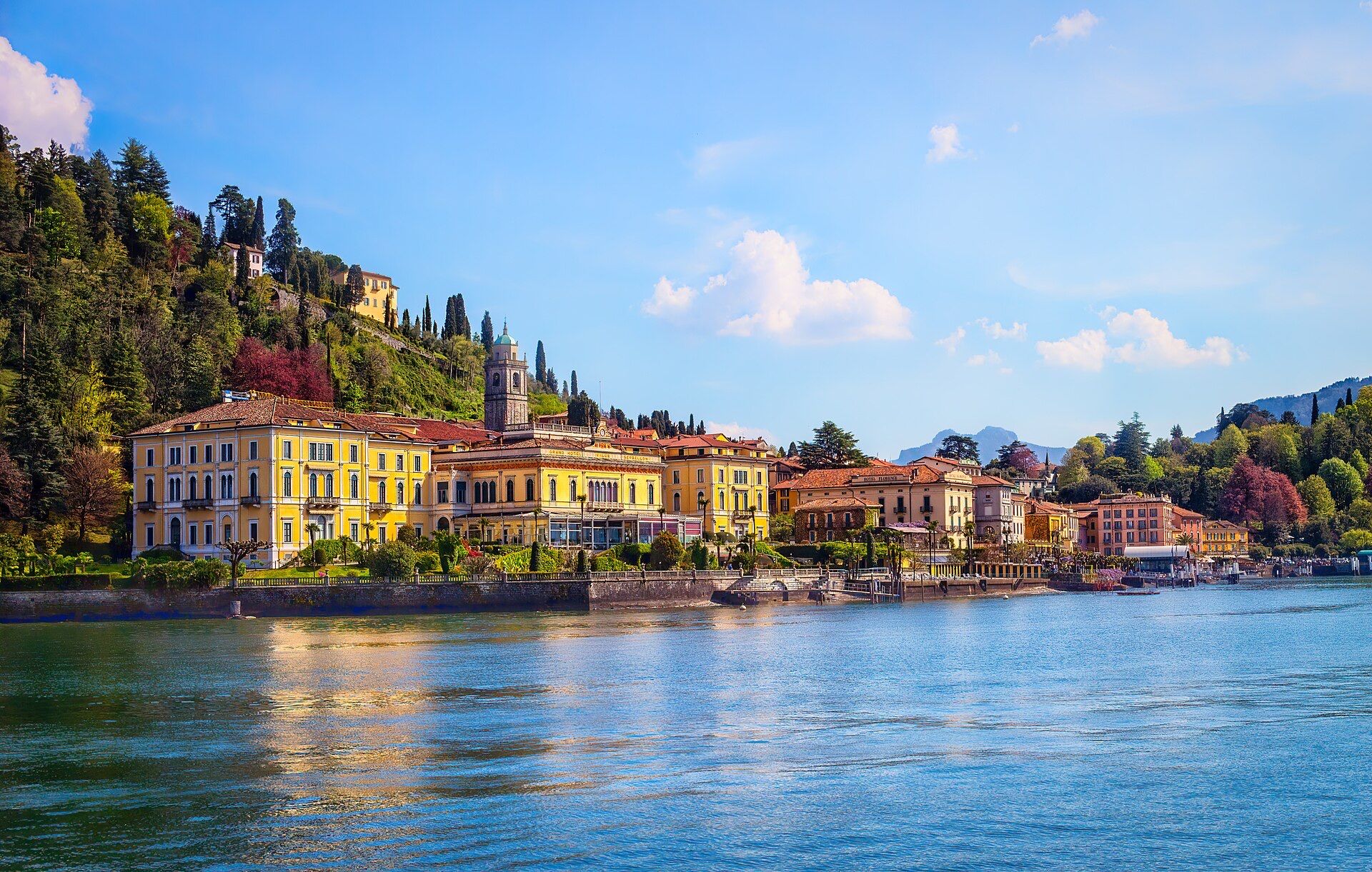 Lake Como Villas Boat Tour