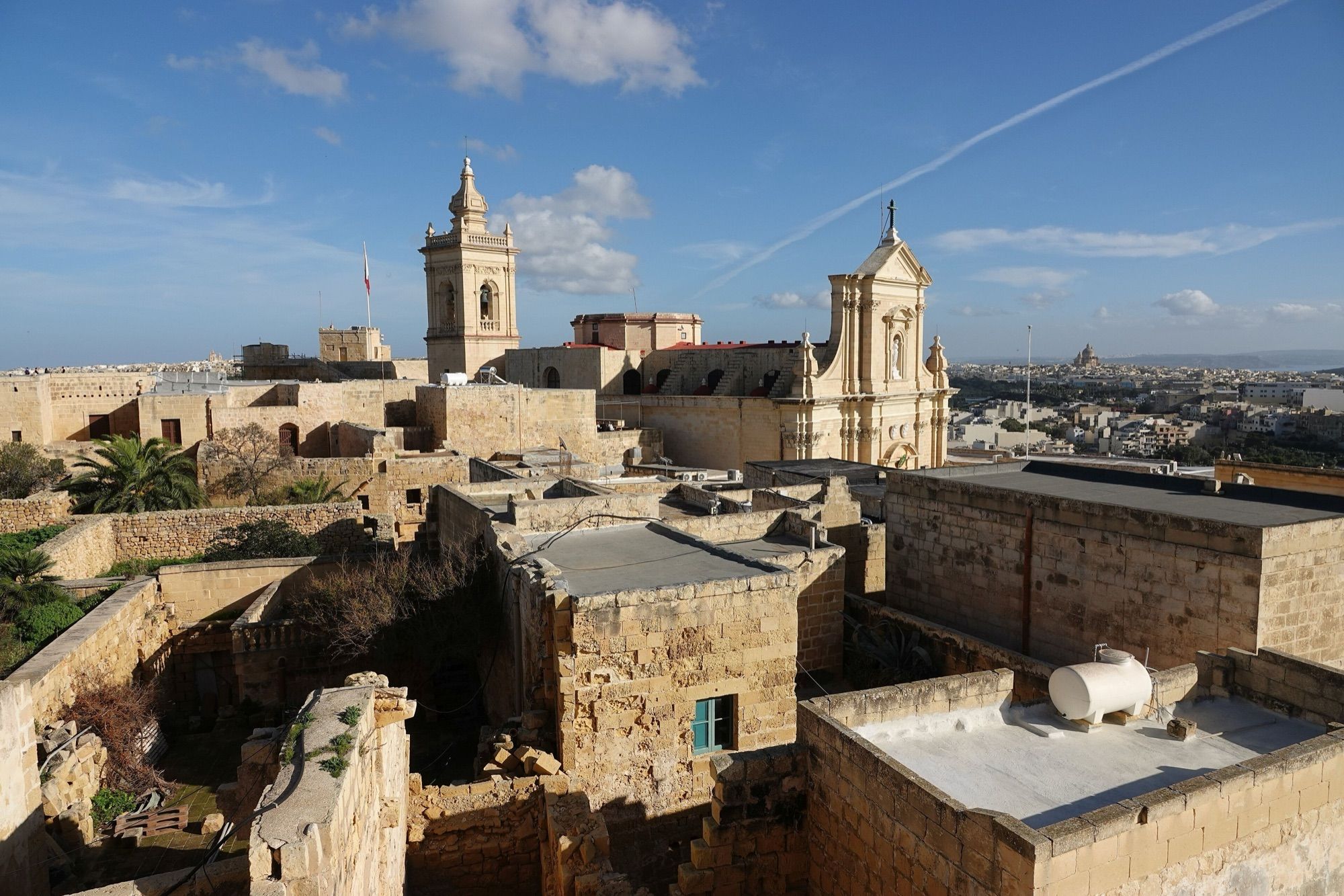 Gozo Day Trip: Ġgantija, Dwejra and the Cittadella